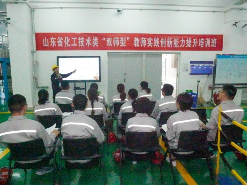 化工人跳出舒适圈，这五年俺见过最硬的转行路子