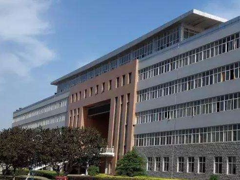 天津渤海职业技术学院到底怎么样？听在校生和毕业学长学姐聊聊大实话