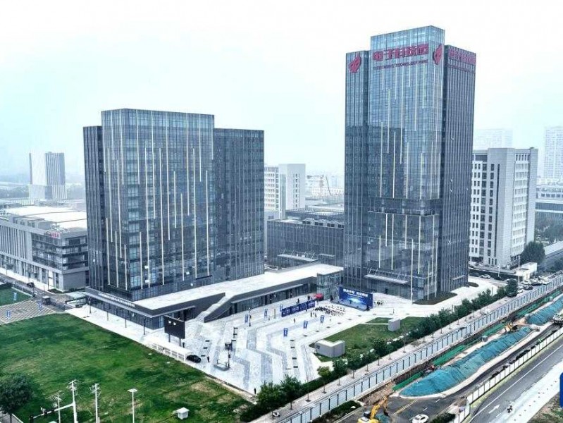 高新技术产业是咱们经济换挡升级的“超级引擎”，搞懂它才能抓住未来