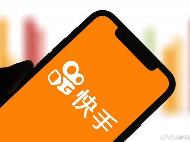 嘿，朋友们，你听说了吗？电视的魂儿正被悄悄换成智能心
